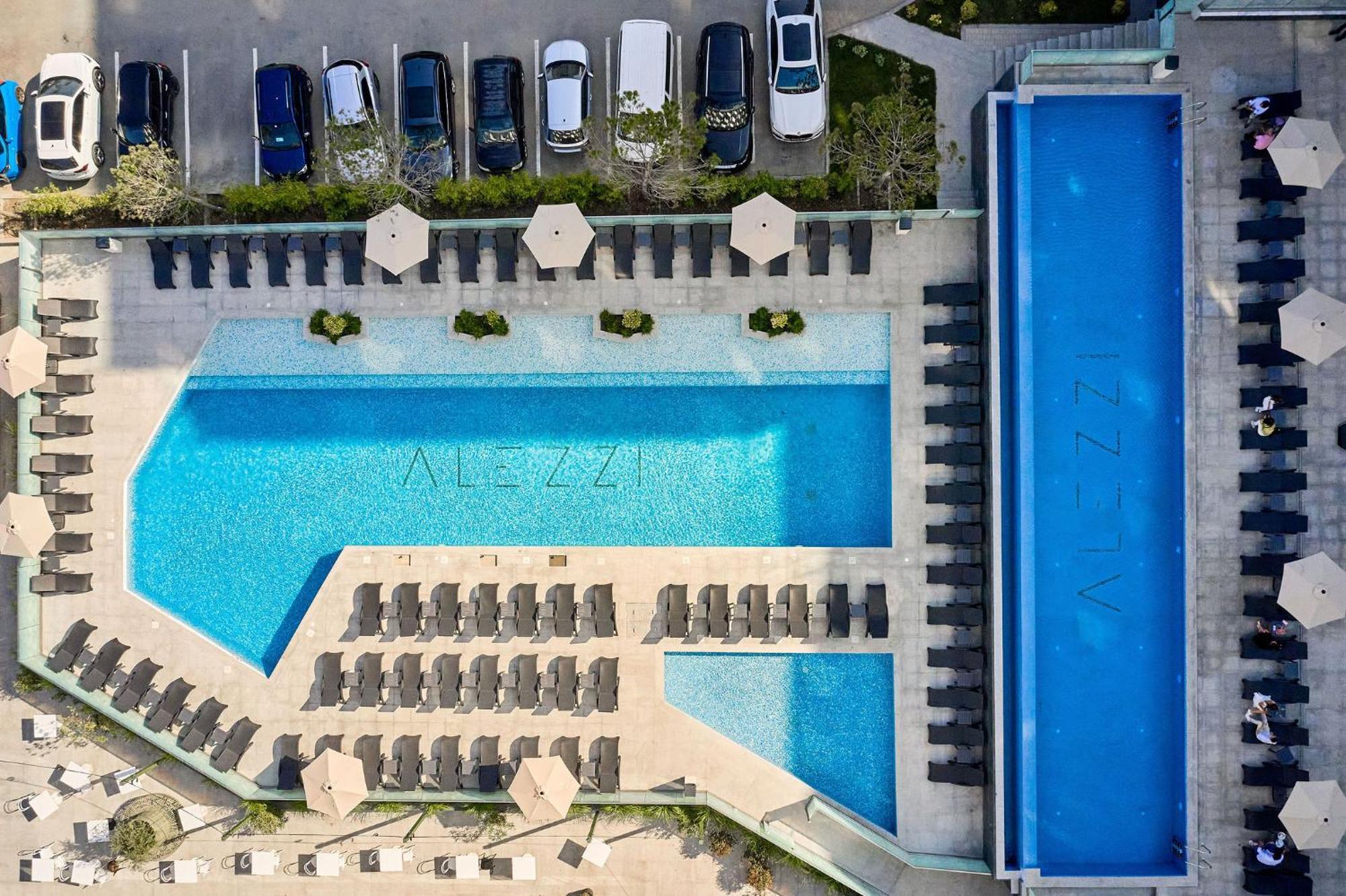 Zet In Infinity - Parking * Mamaia